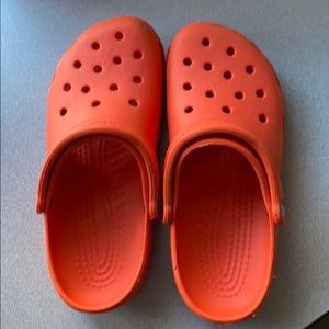 Crocs Classic Tangerine Clog Men’s 7/Women’s 9